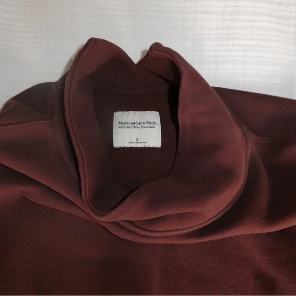 Abercrombie & Fitch Mockneck Brown Sweatshirt - Picture 3 of 3